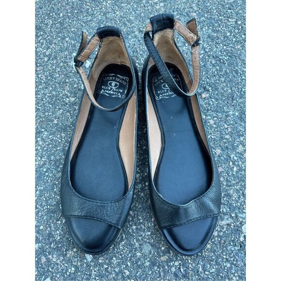 LUCKY BRAND black leather sandals flats sz 8 womens fits 7.5 8 - Picture 2 of 7
